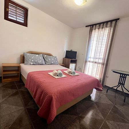 Guesthouse Civovic バール エクステリア 写真