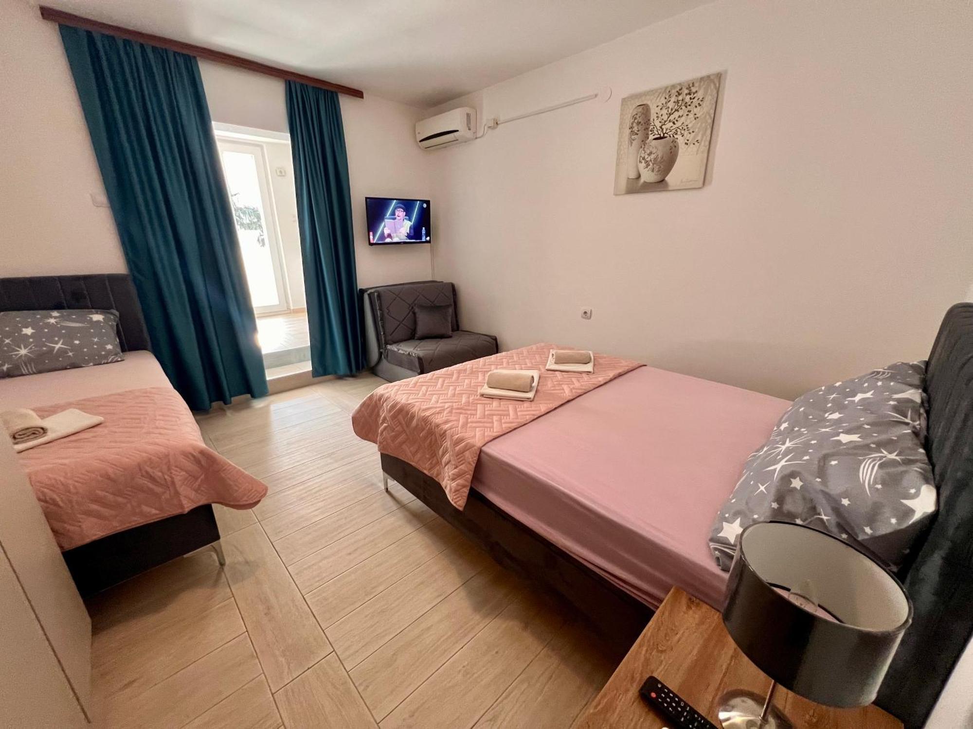 Guesthouse Civovic バール エクステリア 写真