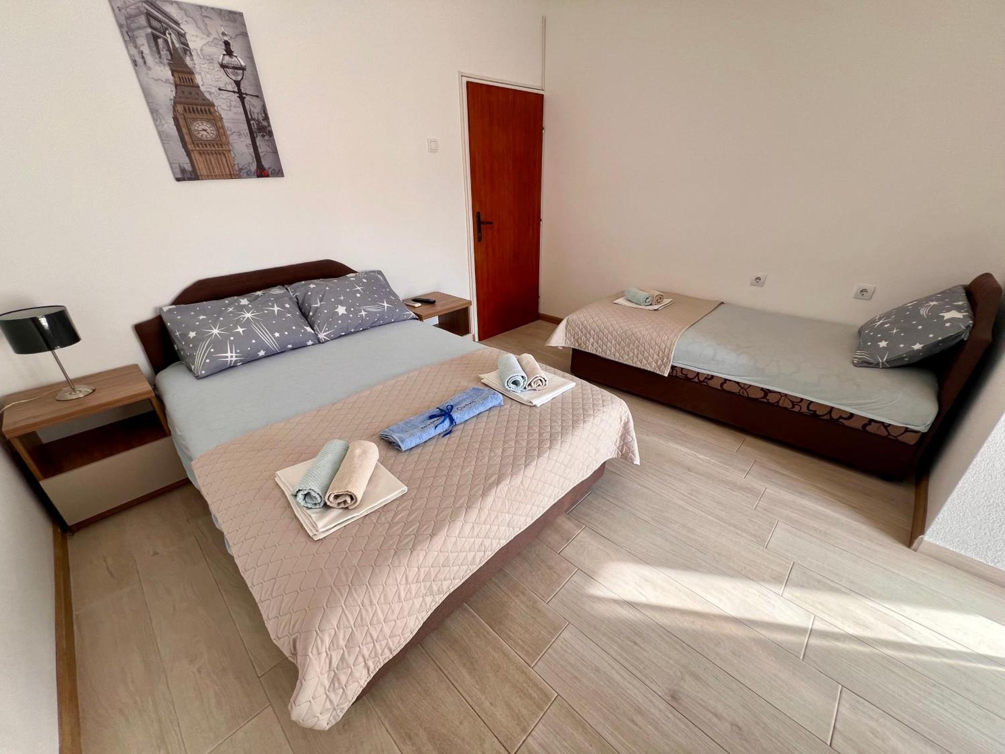 Guesthouse Civovic バール エクステリア 写真